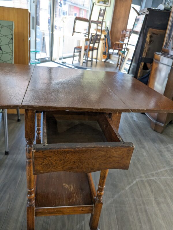 1930s Drop leaf tea trolley - Image 4