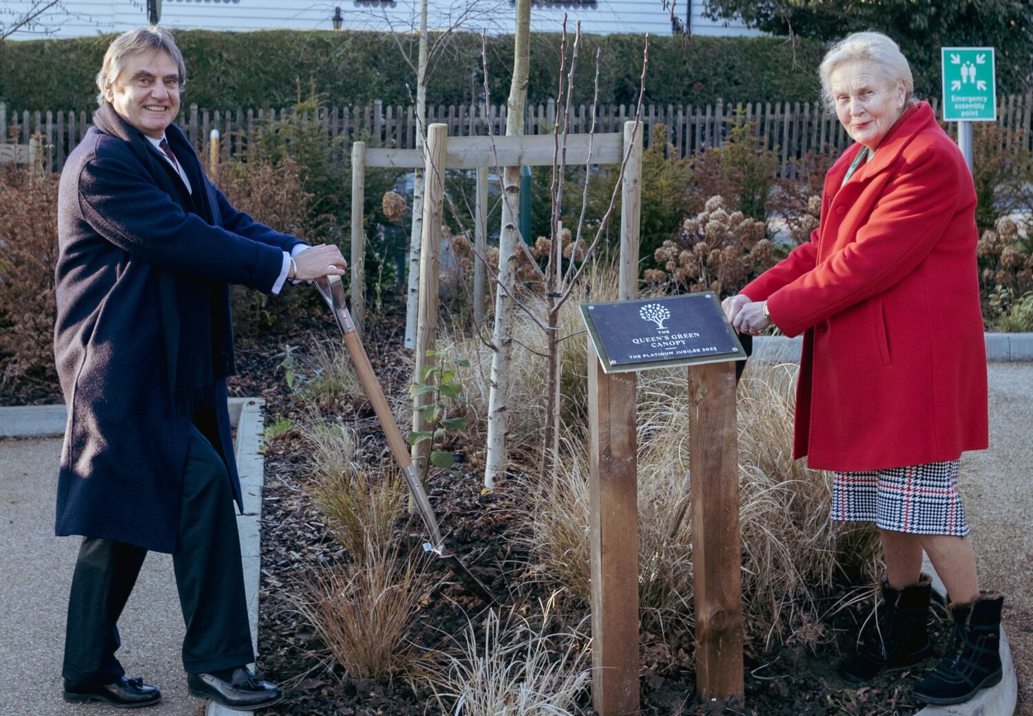 Marquess with Hospice supporter Sonia Burt at tree planting Cottage Hospice