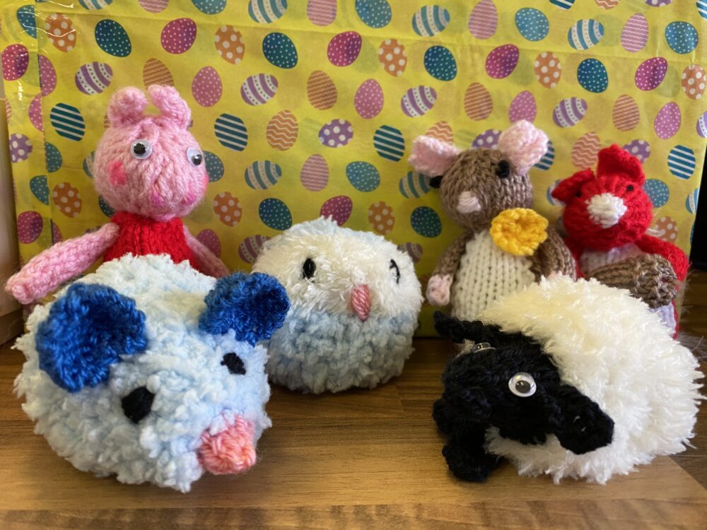 Knitted collection of animals